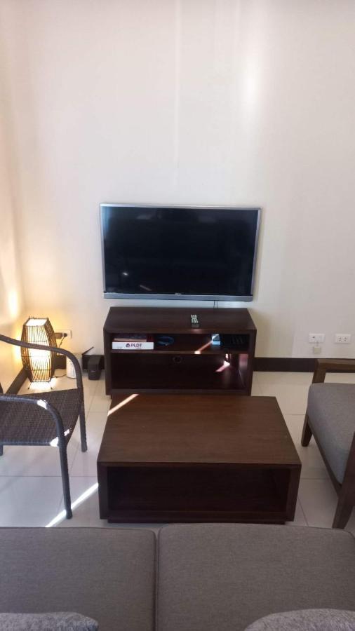 Mactan Newtown Seaview At One Pacific Residence マクタン エクステリア 写真