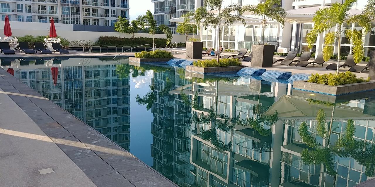 Mactan Newtown Seaview At One Pacific Residence マクタン エクステリア 写真