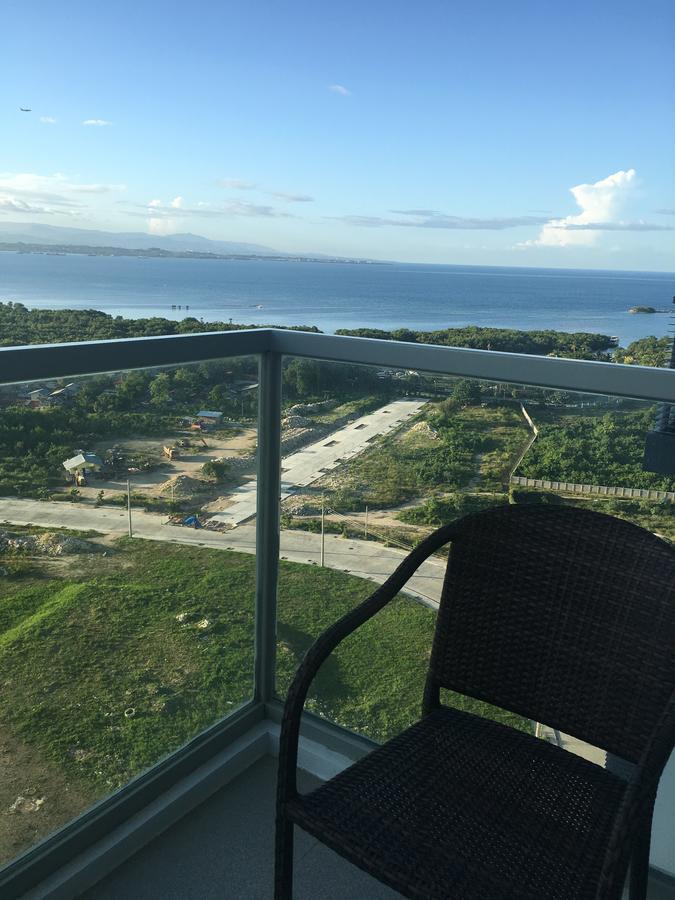 Mactan Newtown Seaview At One Pacific Residence マクタン エクステリア 写真