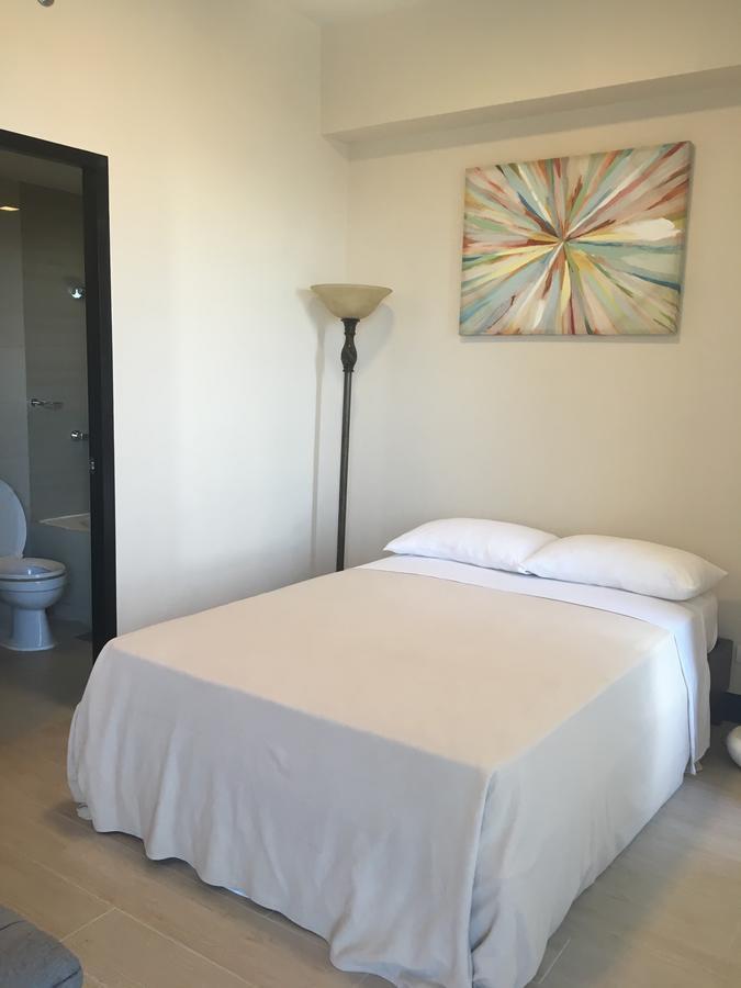 Mactan Newtown Seaview At One Pacific Residence マクタン エクステリア 写真